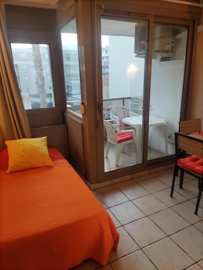 Centre Juan Les Pins Apartment Exterior photo